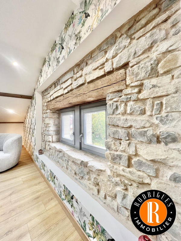 Maison - 372 m² - 12 pièces