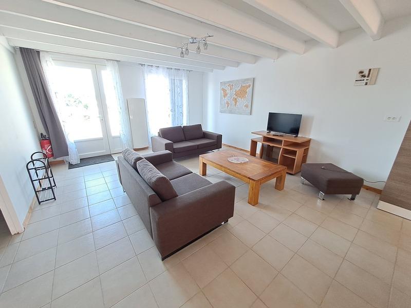 Propriété - 323 m² - 12 pièces