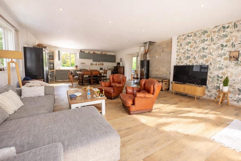 Villa - 200 m² - 5 pièces