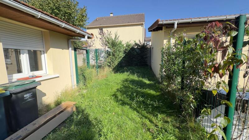 Maison - 221 m² - 16 pièces