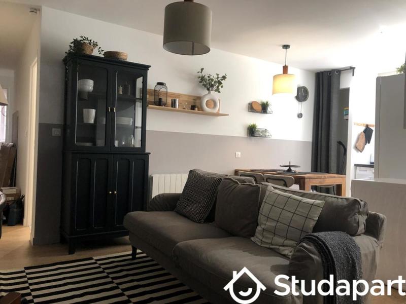 Chambre - 9 m² - 1 pièce