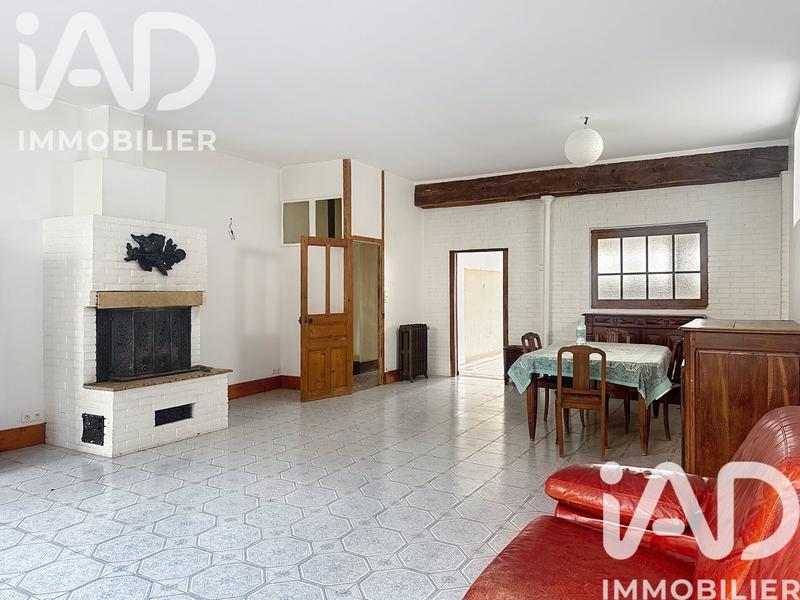 Maison de village - 304 m² - 12 pièces