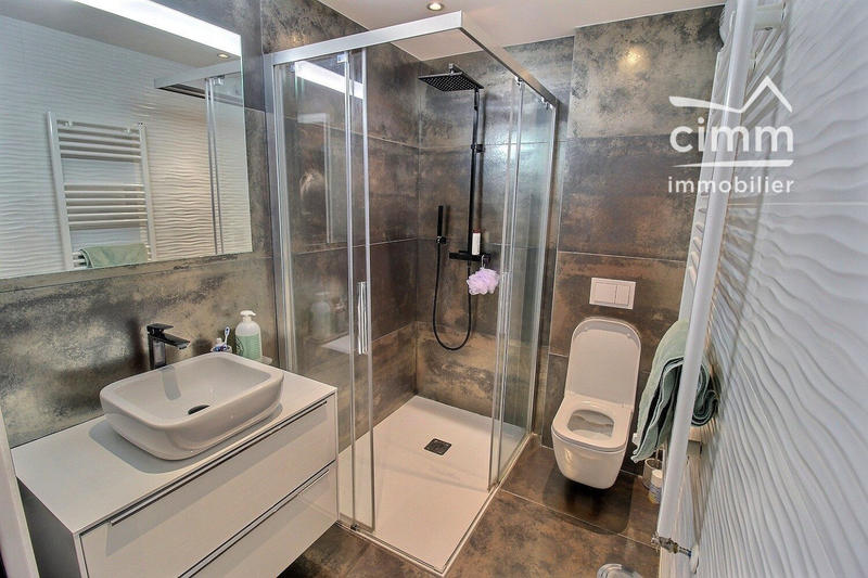 Appartement - 86 m² - 4 pièces