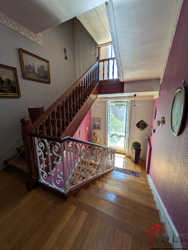 Villa - 270 m² - 12 pièces