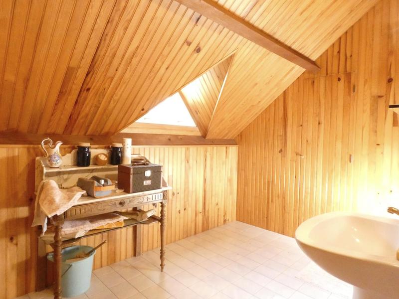 Maison - 180 m² - 7 pièces