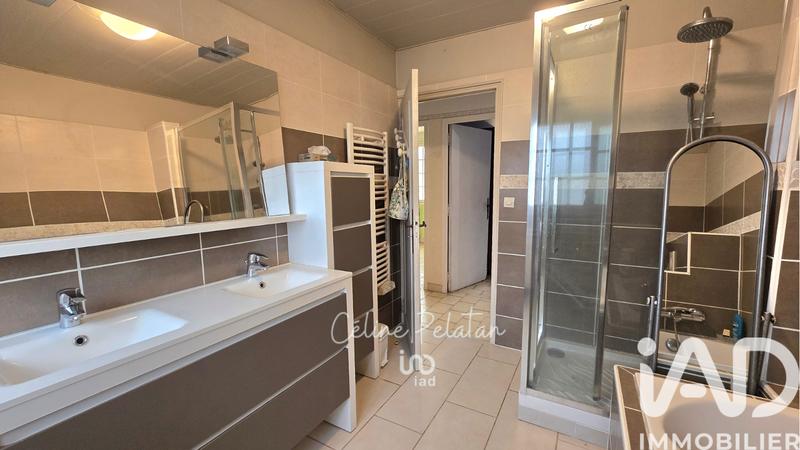 Maison - 122 m² - 5 pièces