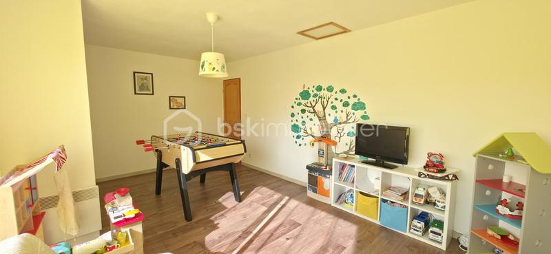 Maison - 192 m² - 9 pièces