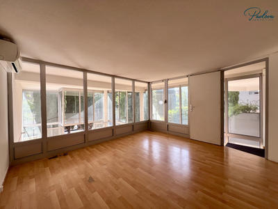 Local commercial - 100 m² - 5 pièces