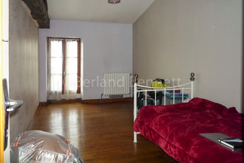 Maison en pierre - 166 m² - 9 pièces