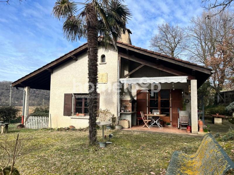 Maison - 140 m² - 6 pièces