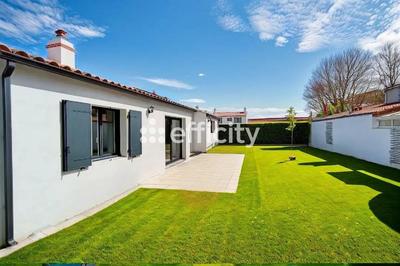 Maison - 102 m² - 5 pièces