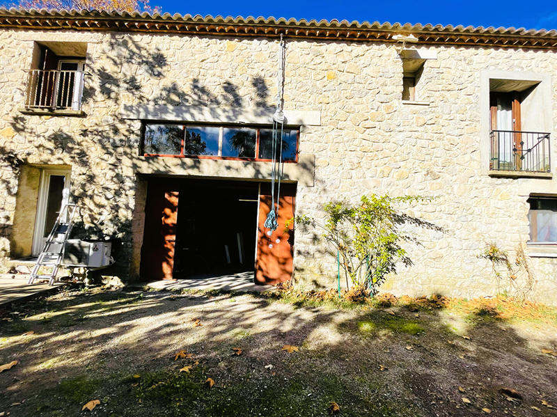 Maison - 239 m² - 7 pièces