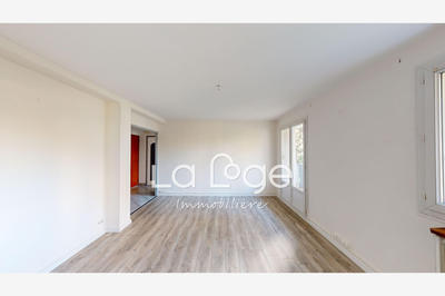 Appartement - 79 m² - 4 pièces