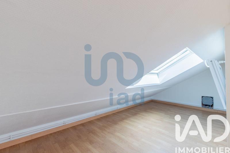 Maison - 93 m² - 5 pièces