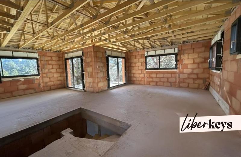 Maison - 107 m² - 2 pièces