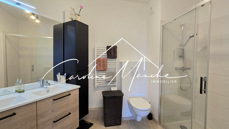 Appartement - 82 m² - 3 pièces