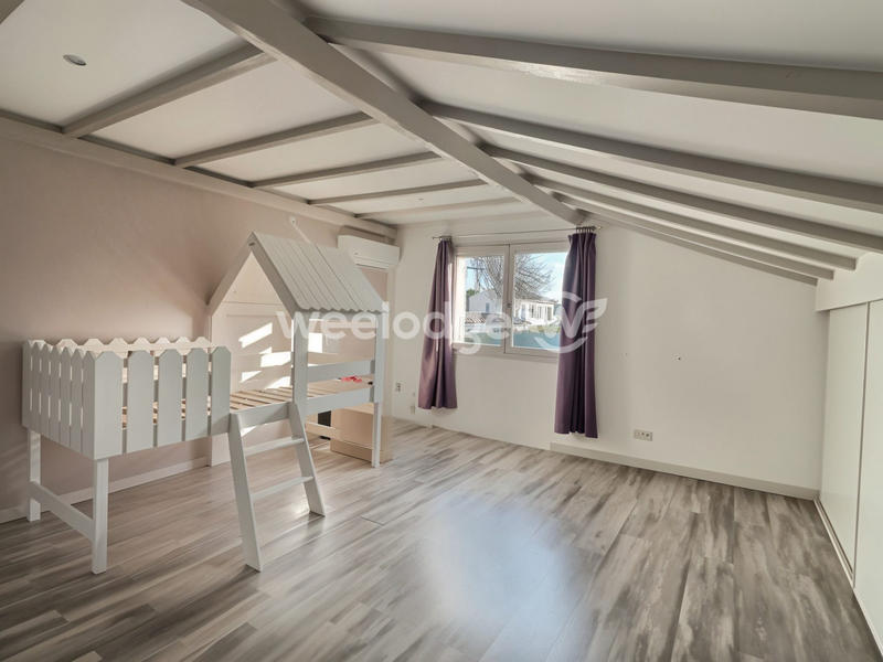 Maison - 172 m² - 6 pièces