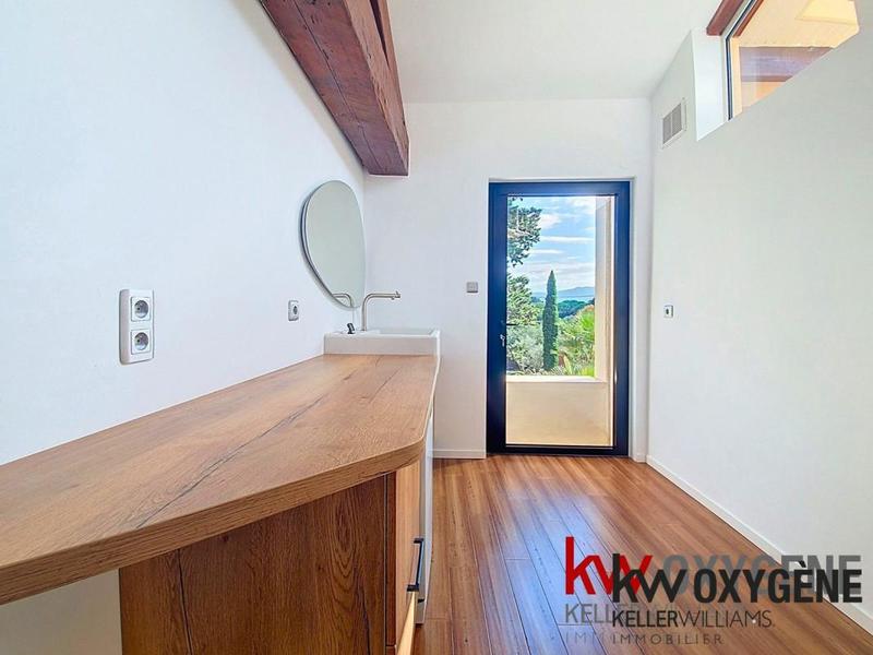 Duplex - 188 m² - 6 pièces