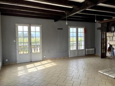 Maison - 190 m² - 12 pièces