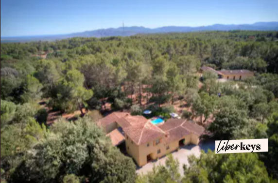 Villa - 160 m² - 5 pièces