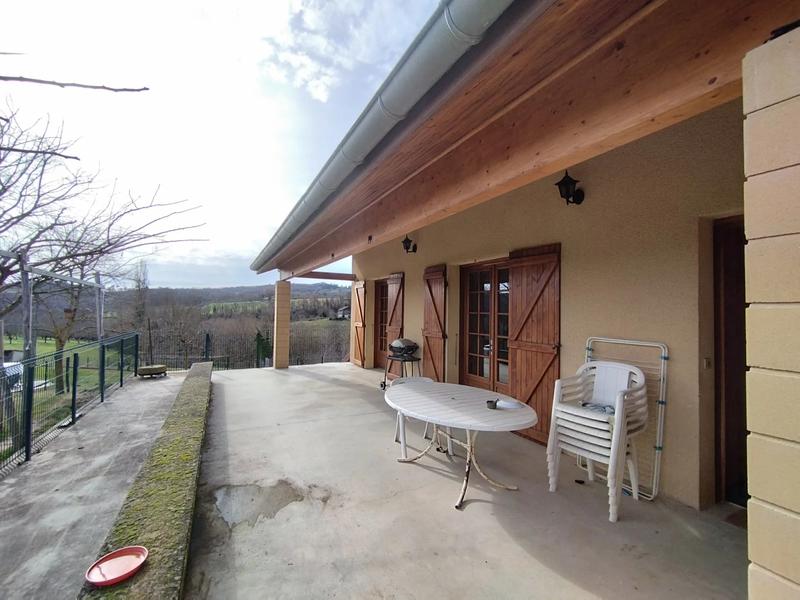 Maison - 143 m² - 5 pièces