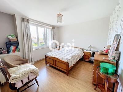 Maison - 143 m² - 6 pièces