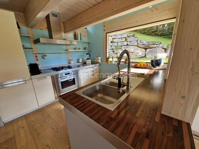 Maison - 151 m² - 7 pièces