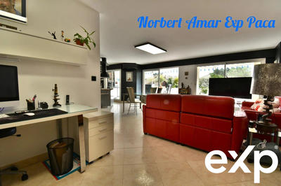 Appartement - 100 m² - 5 pièces