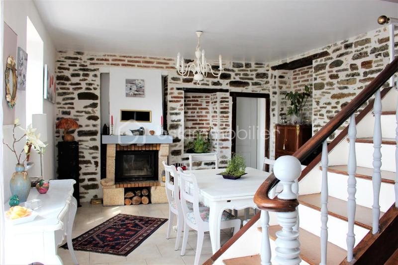 Maison - 168 m² - 8 pièces