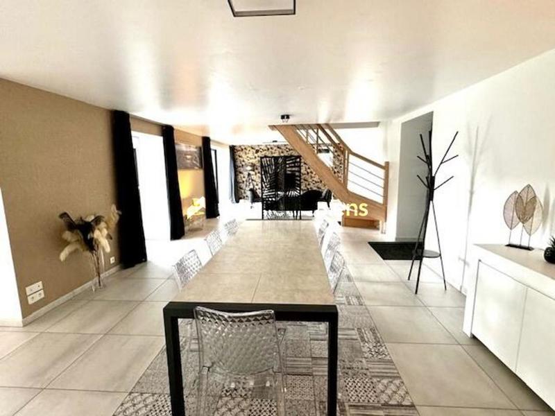 Villa - 135 m² - 5 pièces