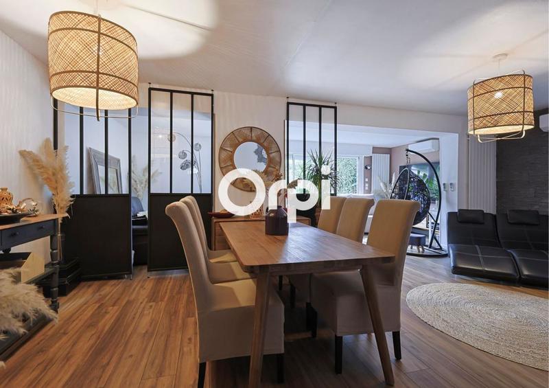 Maison - 110 m² - 4 pièces