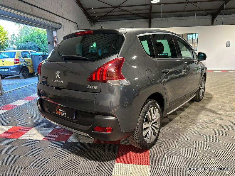 Peugeot 3008 1.6 Hdi 115 Cv - Style