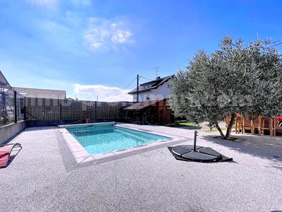 Corps de ferme - 238 m² - 7 pièces