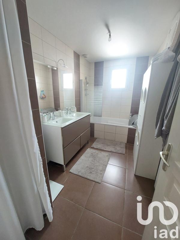 Maison - 178 m² - 8 pièces