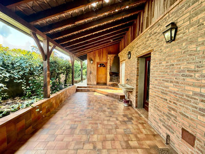 Maison - 209 m² - 10 pièces