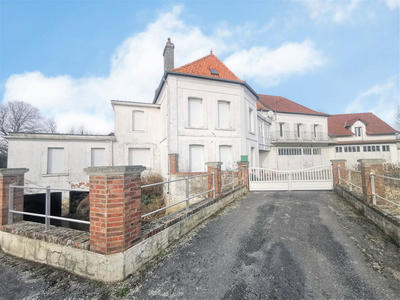 Maison - 257 m² - 10 pièces