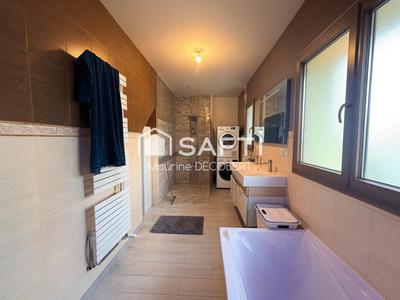 Maison - 145 m² - 5 pièces