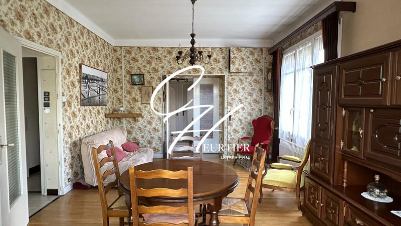 Maison - 85 m² - 6 pièces