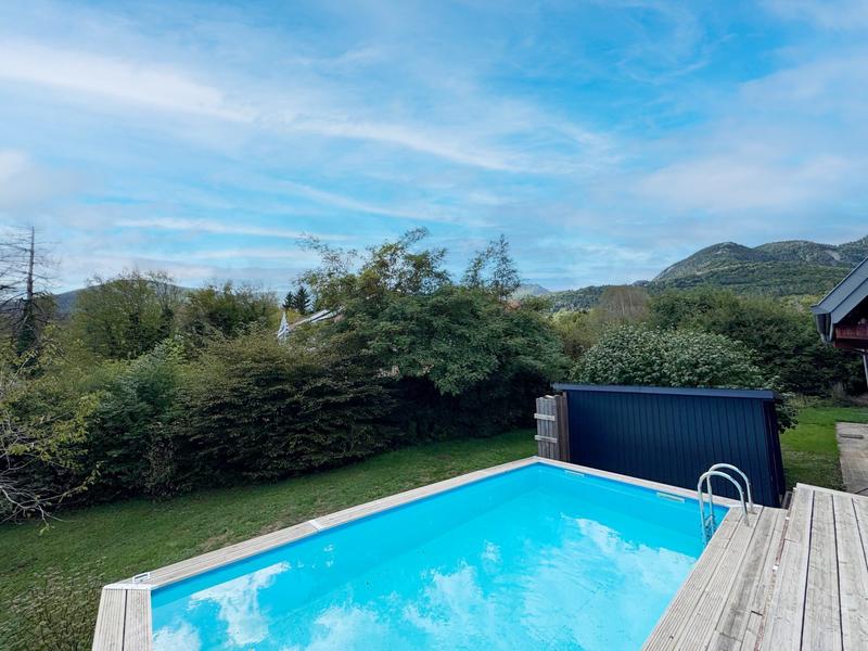 Maison - 211 m² - 5 pièces