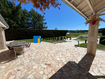 Maison - 174 m² - 6 pièces