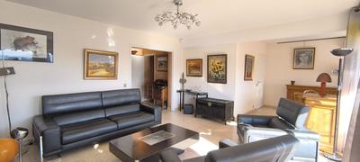 Appartement - 96 m² - 4 pièces