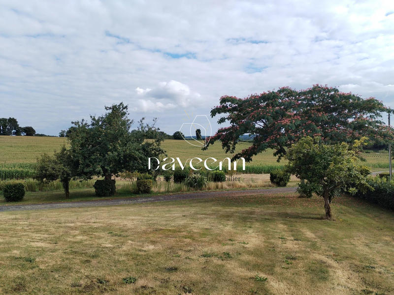 Maison traditionnelle - 144 m² - 6 pièces