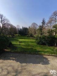 Maison - 693 m² - 26 pièces