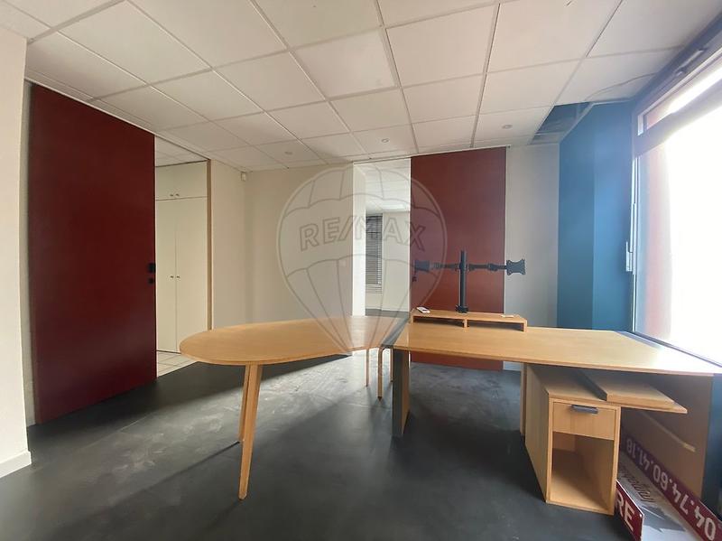 Bureau - 226 m² - 6 pièces