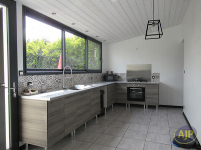 Maison - 75 m² - 5 pièces