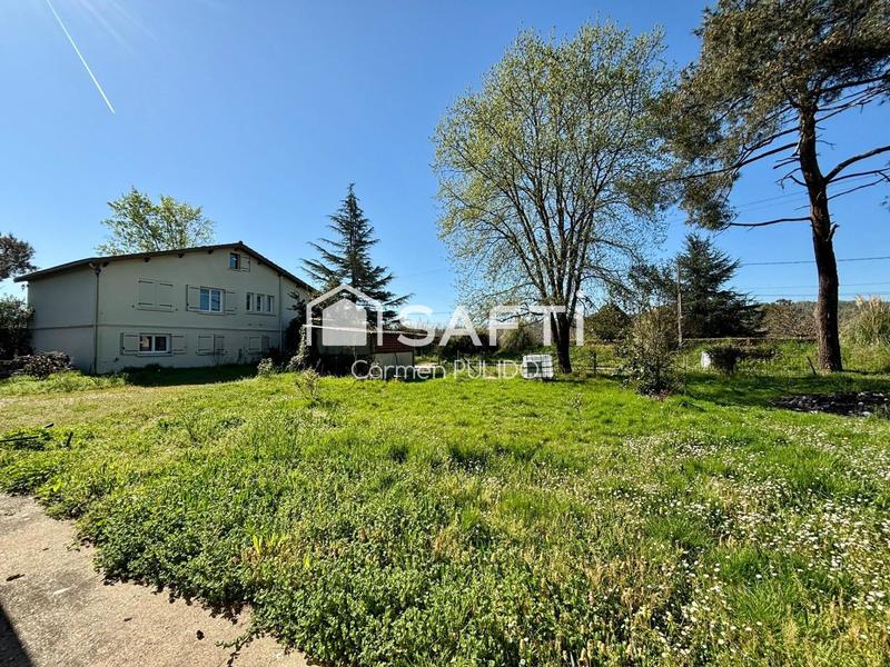 Maison - 210 m² - 9 pièces