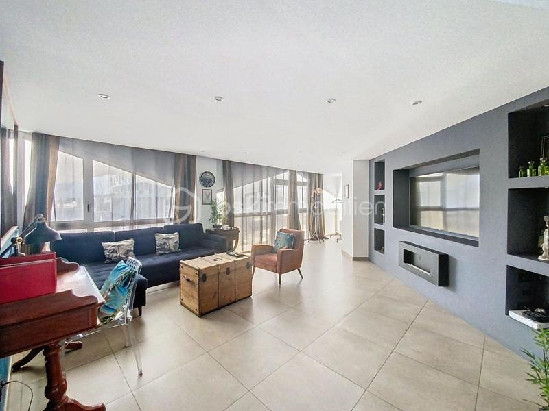 Loft - 74 m² - 3 pièces