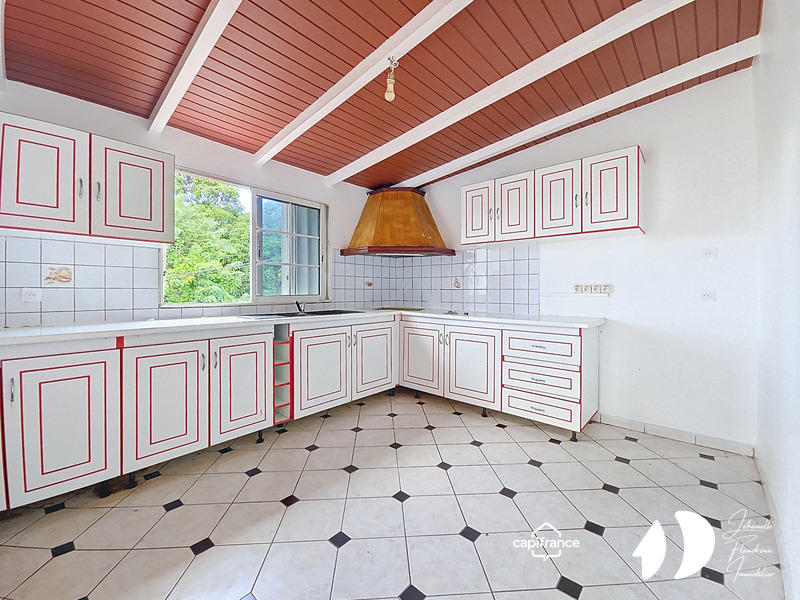 Appartement - 94 m² - 3 pièces