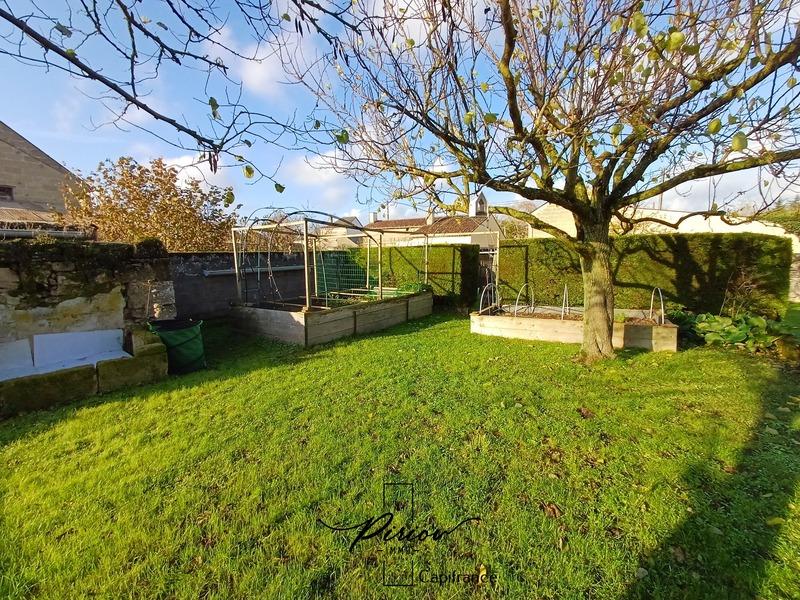 Maison - 264 m² - 9 pièces