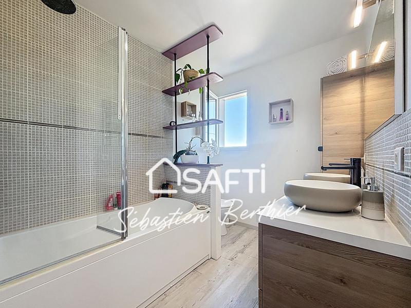 Maison - 90 m² - 4 pièces